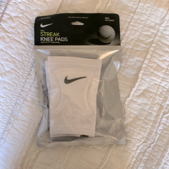 Nike volleyball knee pads- unopened size adult xs